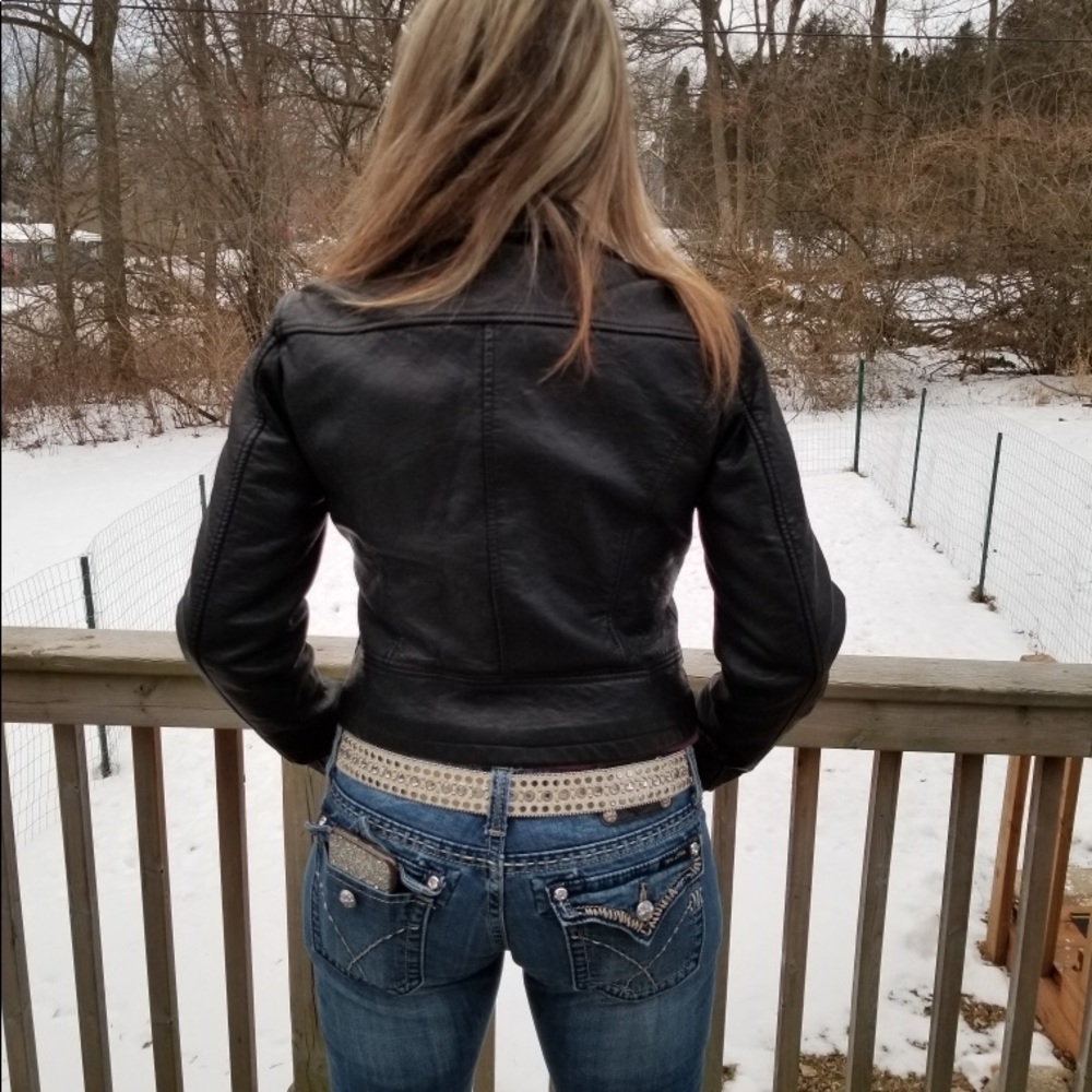 Vintage leather motorcycle/lady riders, rock stars snug fit bad leather jacket!
